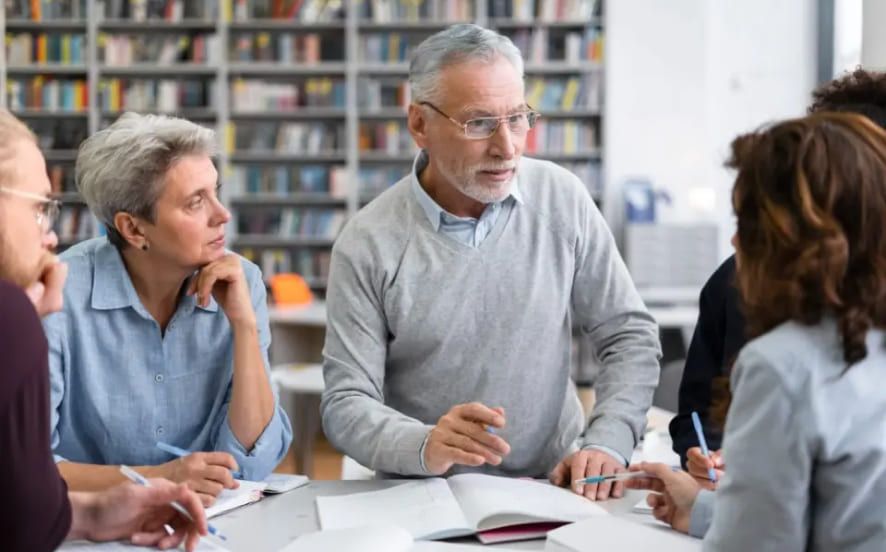 6 Essential Tips for Older Adults Returning to College